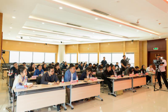 媒体开放日 自带流量的“网红”重汽都说了啥？