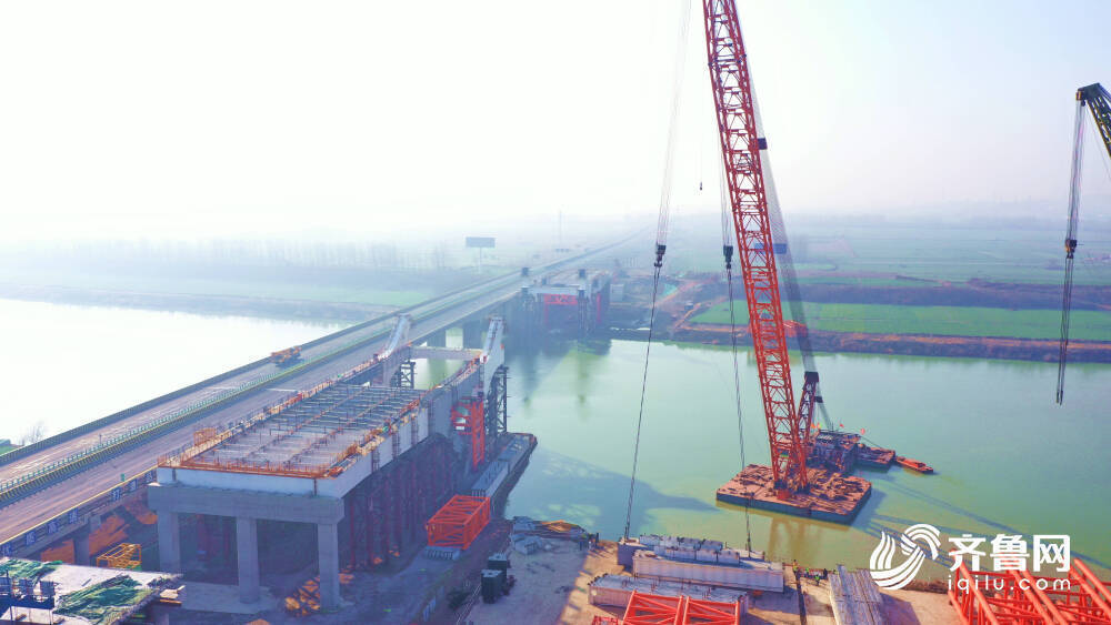 加快建设东北亚国际航运枢纽中心 2025年力争实现经济效益新增长