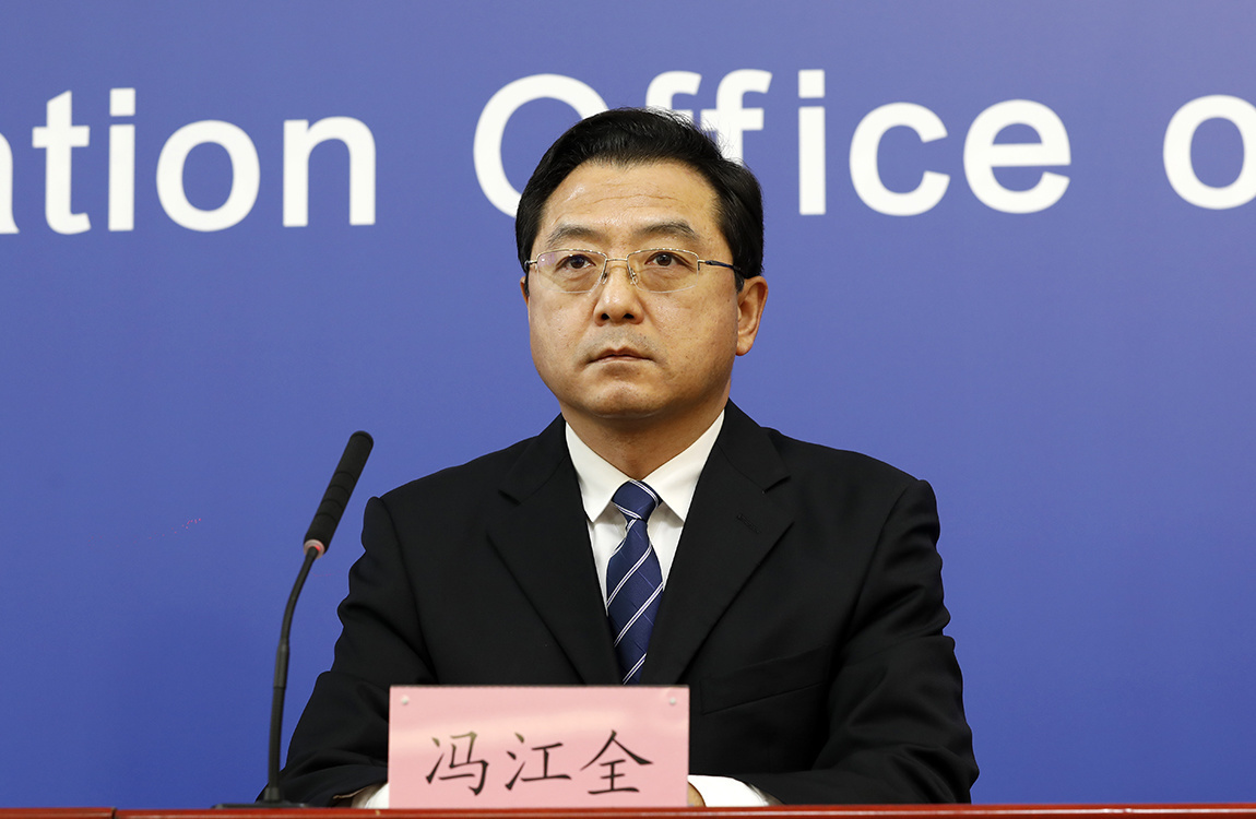 北京顺义：一名无症状感染者接通知后在面包车内过夜