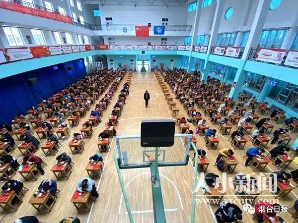 学生咋就餐？烟台这个学校的“方舱餐厅”火了
