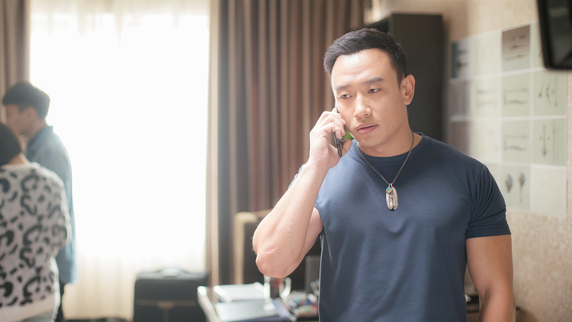 那家威《遇见幸福》婚姻触礁 解析“中年危机”看点升级