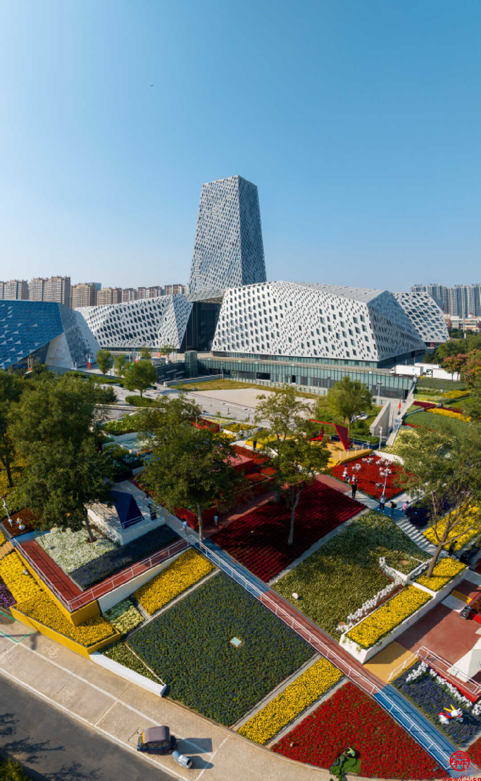 名家精英荟聚共享饕餮盛宴 2023年金钟之星全国古筝艺术盛典在济南成功举办