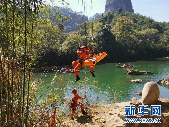 【火焰蓝一周年】烈火英雄的蜕变——国家综合性消防救援队伍转制一周年福建见闻