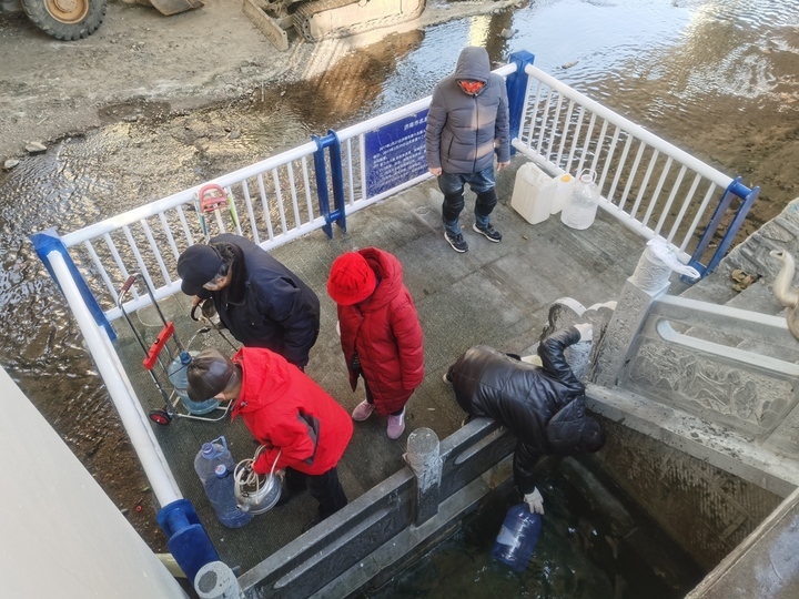 “迎仙泉”改造提升完成，重新对市民开放