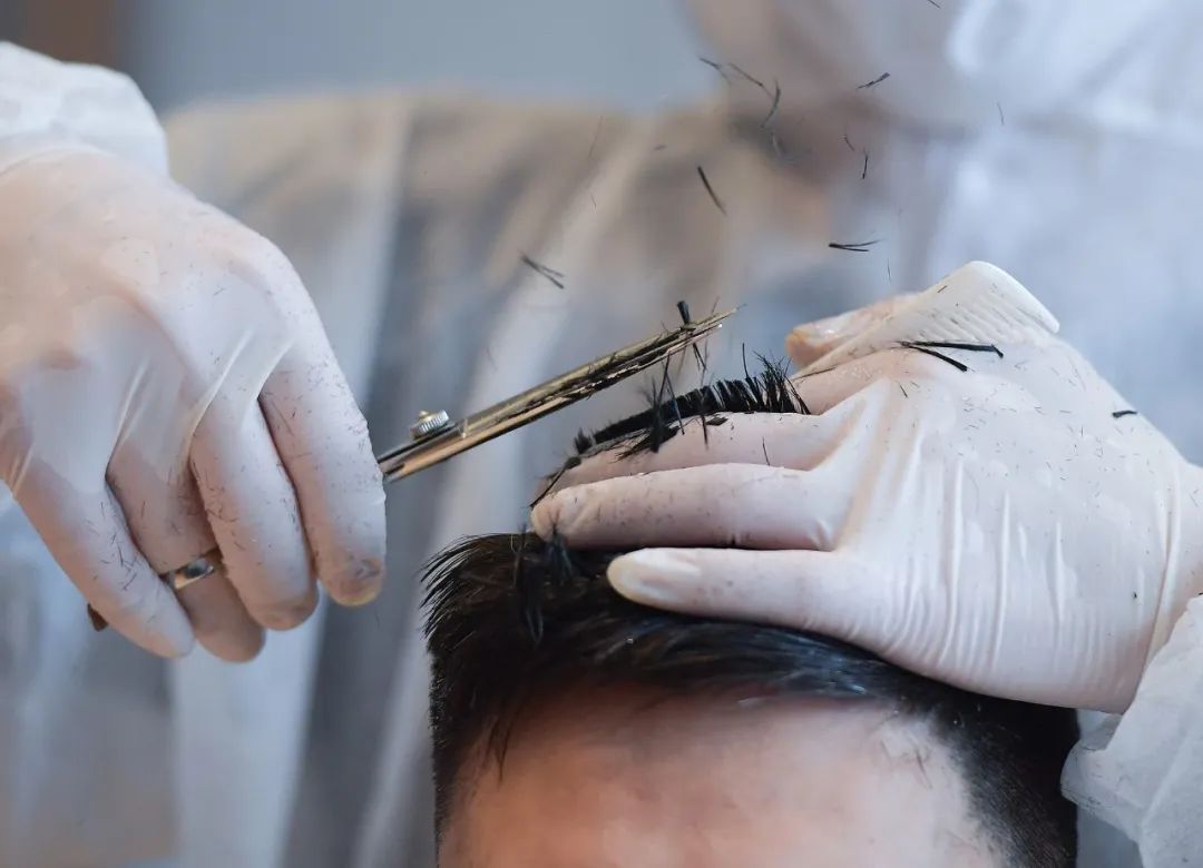 “Tony老师”亮出真功夫，抗疫勇士喜获“好彩头”