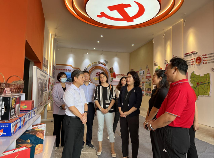 省商务厅电子商务处朱希昕处长一行来济南市调研