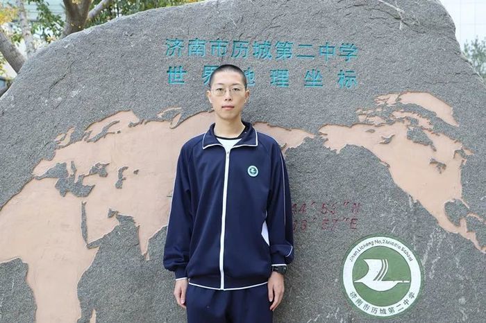 历城二中李未然入选清华大学首届物理人才培养“攀登计划”