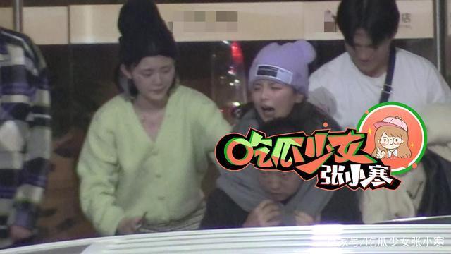 妹妹|被黑衣大哥背上车！杨超越醉酒后撒泼大喊“爸爸妈妈”