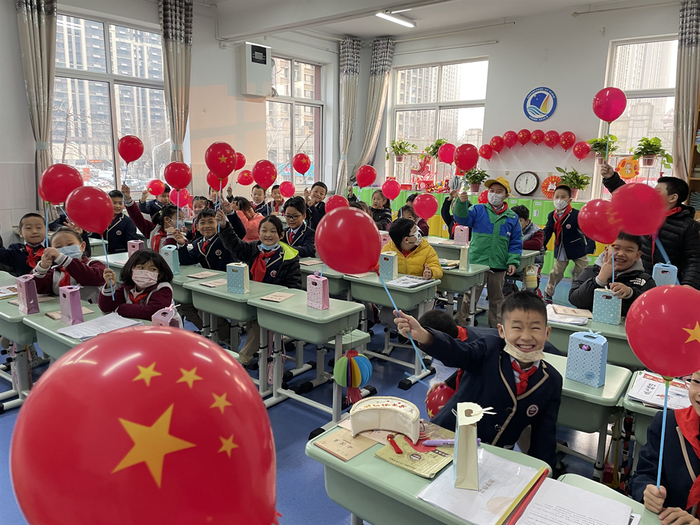 历城区洪家楼第三小学：在暖心视频中述说《天天盼你》