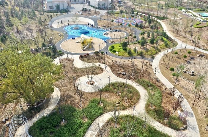 济南这个“城市绿岛” 工程收尾，打造山水相依生态空间