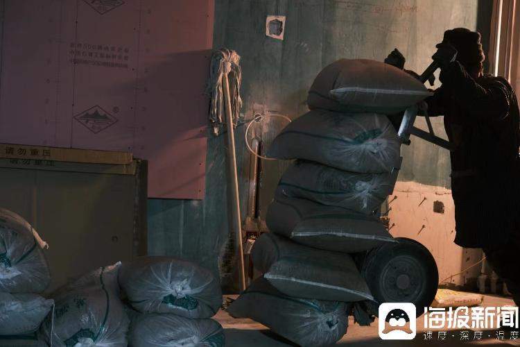 90后小伙干瓦工日薪两千元 7年从负债到买上一套房