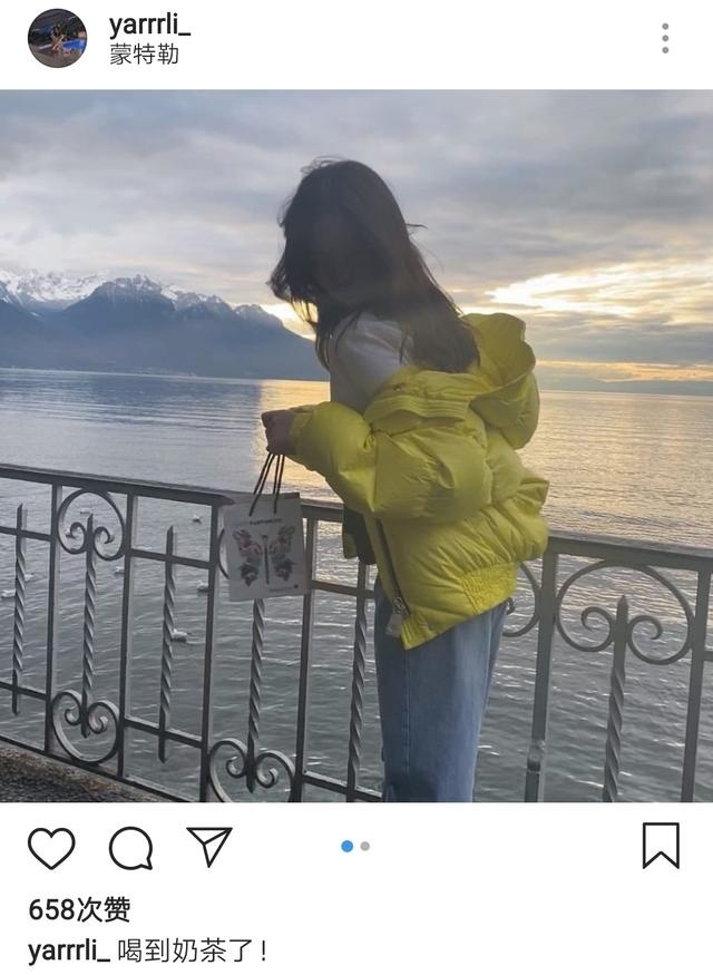 气质直逼王菲!李嫣返回瑞士读书晒美照,喝到奶茶超开心