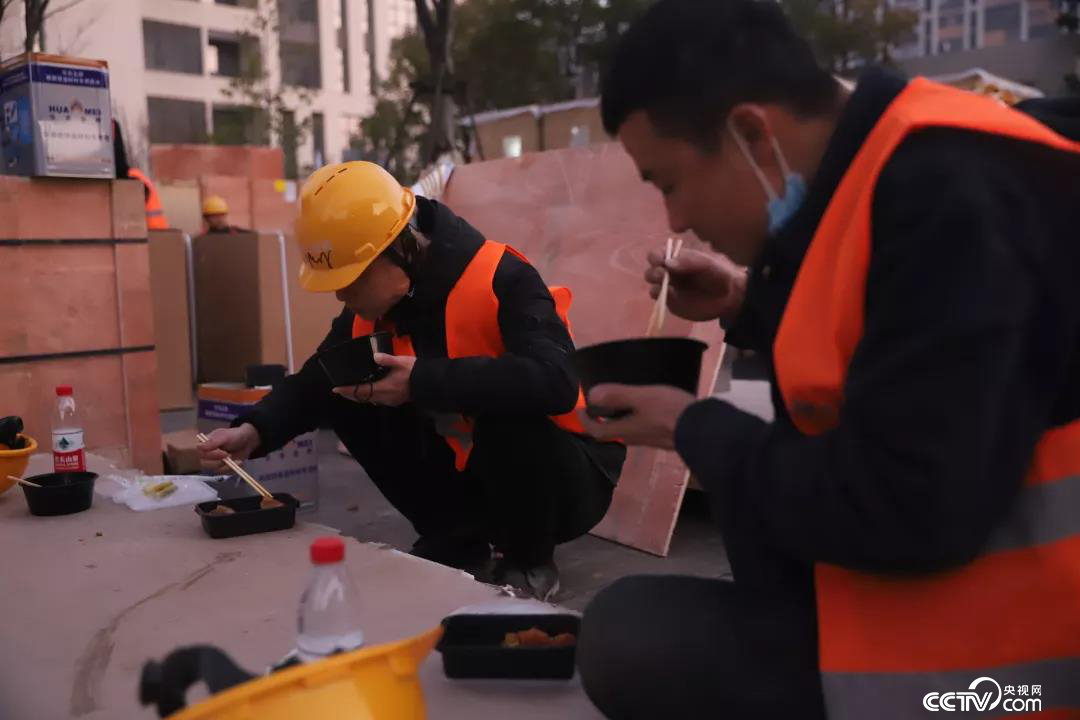 【战疫最前线】五天五夜，我站在“火眼”实验室背后看到这些感动的瞬间