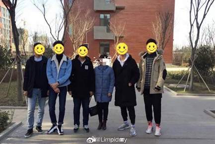 “山东的青蛙…真的好高啊”！今天的热搜过于搞笑了