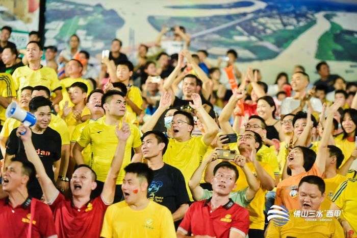 “非常享受佛山的足球比赛氛围！”全国网媒记者走进佛山“西甲”赛场，传播精彩