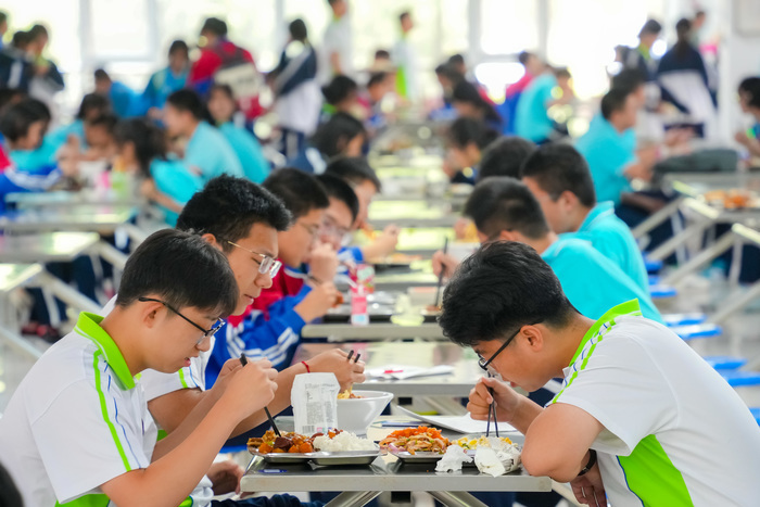 济阳闻韶中学打造有教育情怀的强大师资