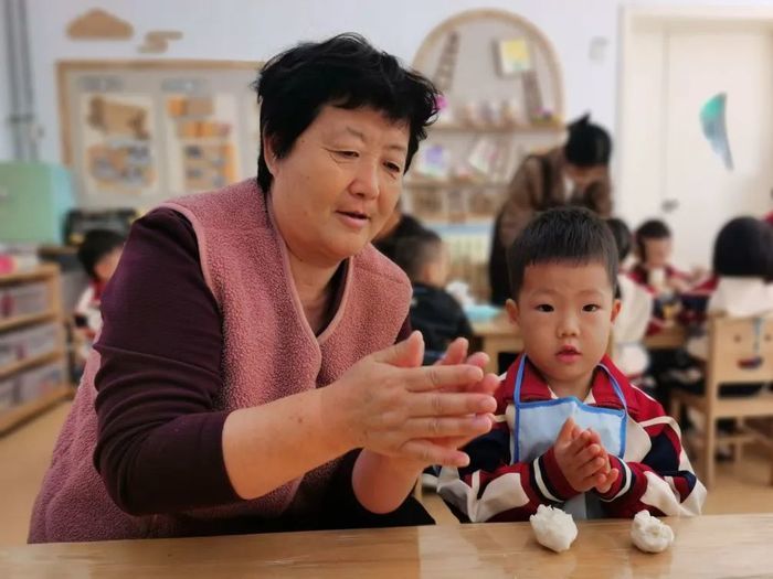 育贤一幼重阳节活动暖心来袭