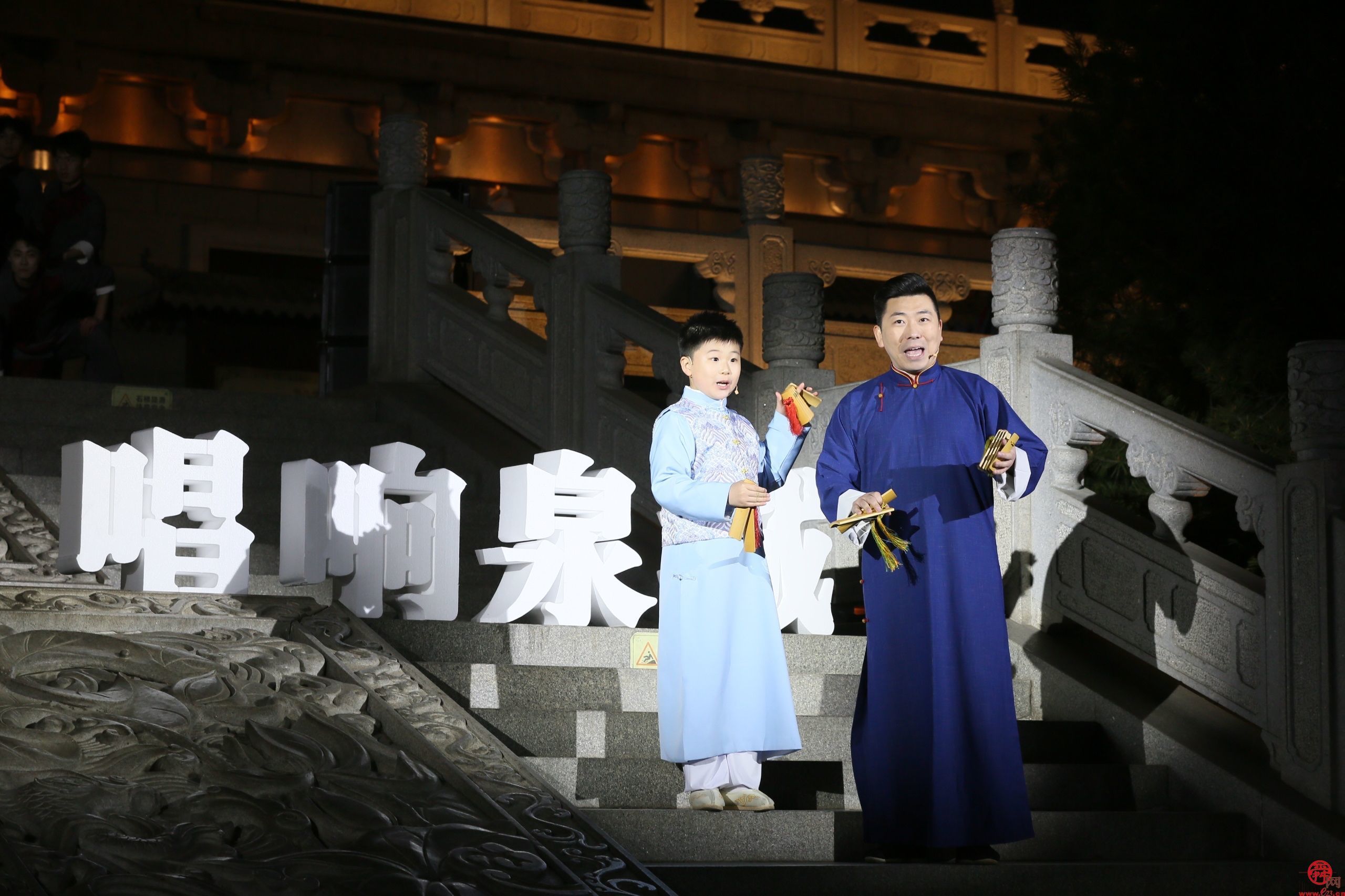 用一首歌，唱出爱的城｜超然楼超燃“快闪”唱响泉城