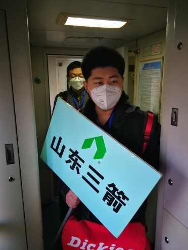 刚刚！返济复工专列开往重庆接运农民工