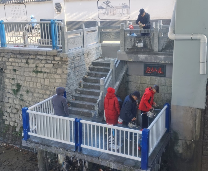 “迎仙泉”改造提升完成，重新对市民开放