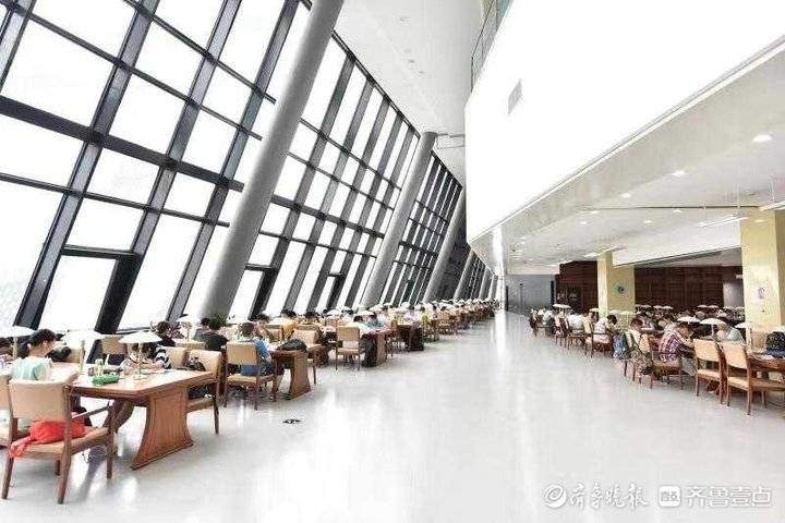 济南市图书馆恢复自习预约 入馆需佩戴口罩隔桌就坐