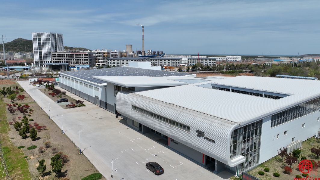 专精特新看中国｜“会学习”的机器人上岗智能工厂，让碳纤维箭杆误差控制在微米