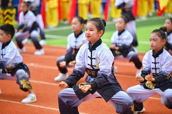 别眨眼！市中学子大片“上映”