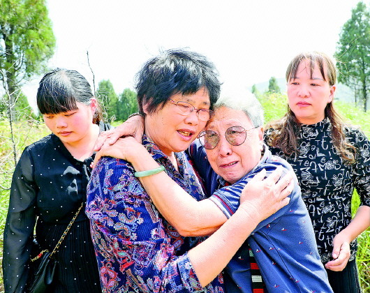 “红色基因已经渗透到血脉中” 接过“红嫂针”沂蒙精神四代相传