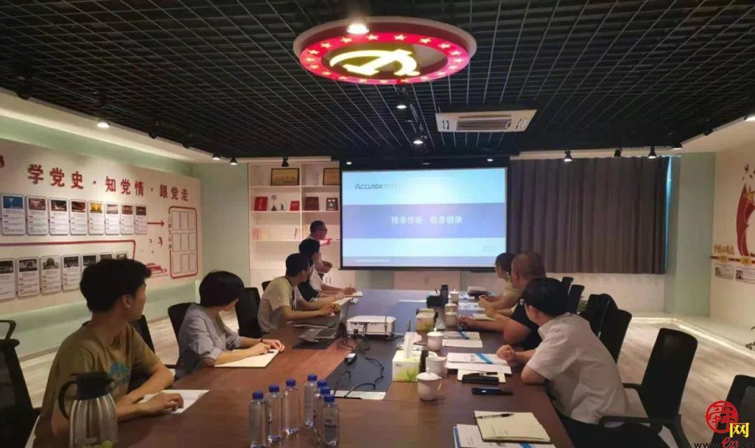 济南市行政审批服务局食药卫健处上门服务送政策 助力企业发展