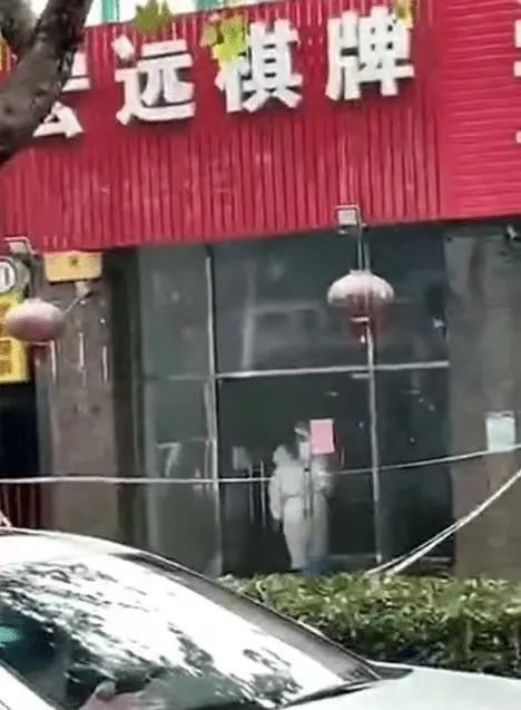 瞒报、乱跑、造谣……防疫期间这些“任性账”，法律怎么算？