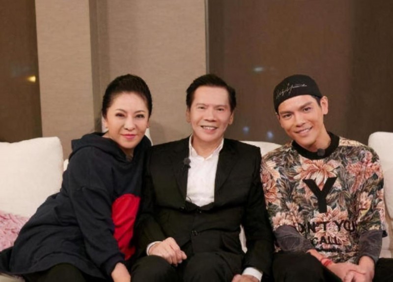 向太晒向佐郭碧婷北京豪宅|钱能买来快乐吗?是的!能!向太晒向佐郭碧婷北京豪宅