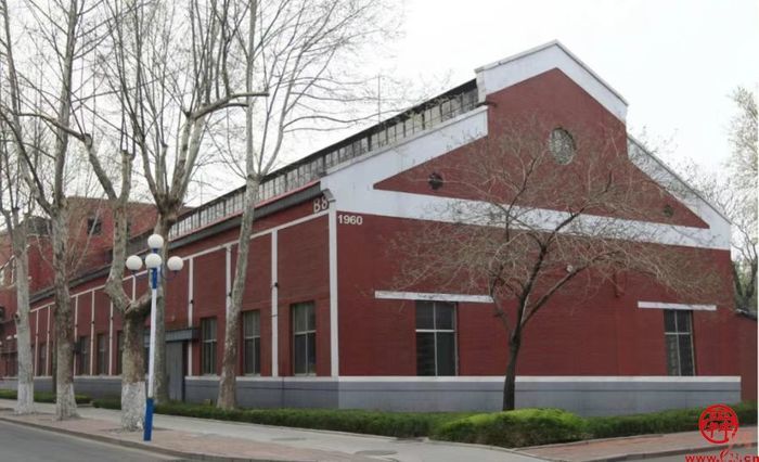 国家工业遗产 行走的思政课堂 济南二机床让工业“老面孔”变身工业旅游“新地标”