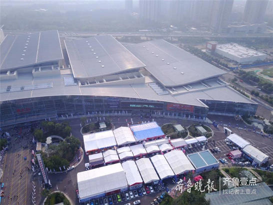 航拍山东国际会展中心，2019齐鲁国际车展隆重开幕
