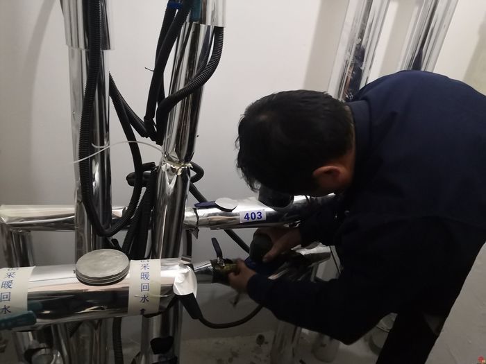 周末服务进社区   唐人中心迎来济南水务集团服务队