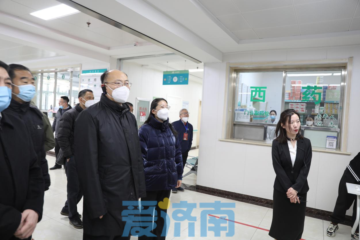 让“一刻钟便民生活圈”衔接家和城 “商量”调研组深入社区开展现场商量