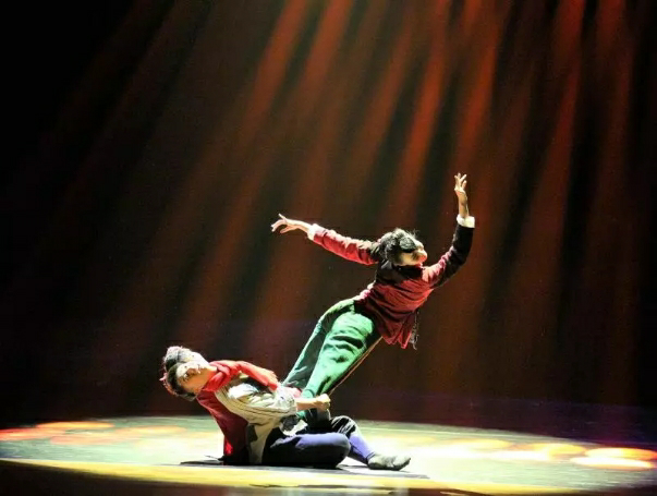 舞剧《乳娘》：用美仑美奂的舞蹈讲述红色故事