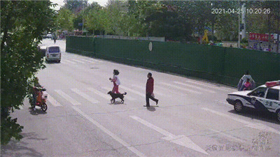 争分夺秒，为生命让行！河北、山东两地交警合力，护送急症幼儿及时就医