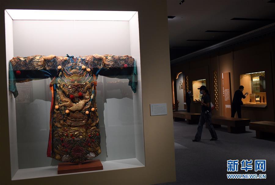 国博举办“雕绘乾坤——潮州木雕展”