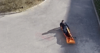 这些“狼狈”的身影真帅！消防员花式出警合集来了，笑着笑着就哭了