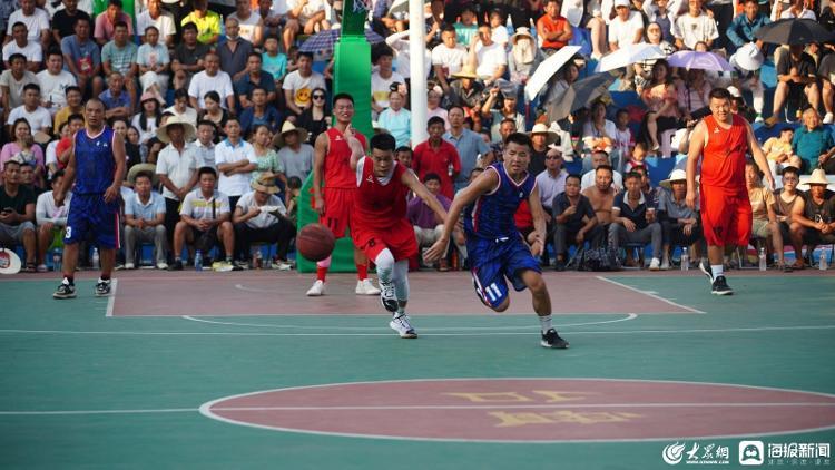 贵州最火“村BA”篮球赛将迎总决赛 有球迷驱车200公里前来看球