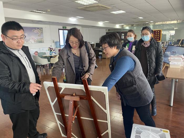 市商务局组织企业赴山东得象 对接互联网销售工作