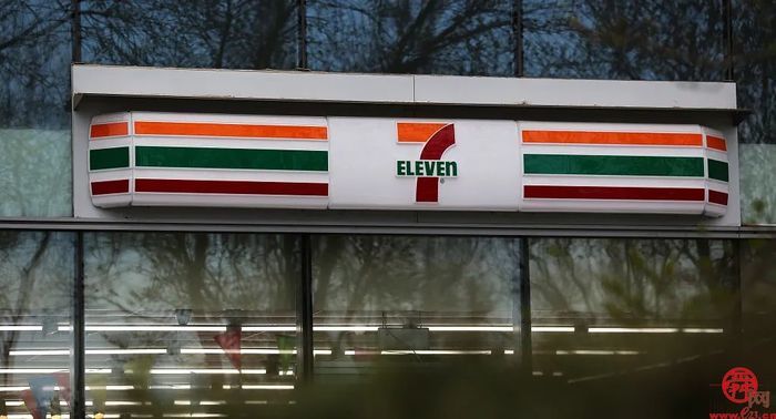 “泉水人家”专柜来袭 唱响助农便民“好声音”