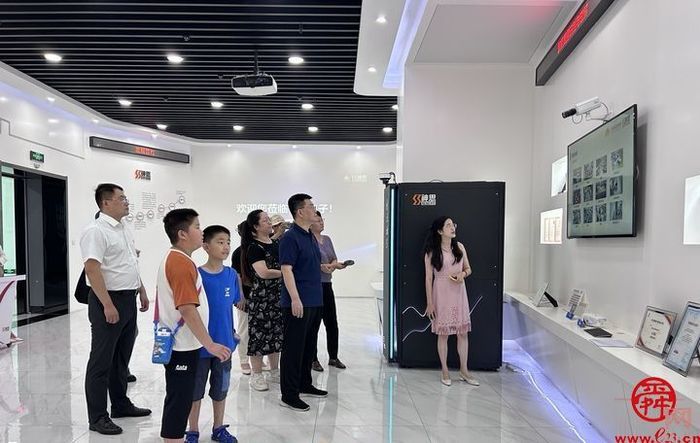 感受“数”时代  “数字济南建设观察团”走进泉城数字化名企