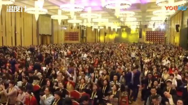 岑刚灿|【套路满满】日作诗2000首女孩卖课 她的创作才华到底怎么样?