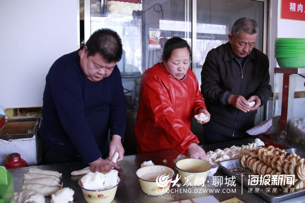 这就是山东丨茌平人餐桌上的“常客”——马蹄烧饼