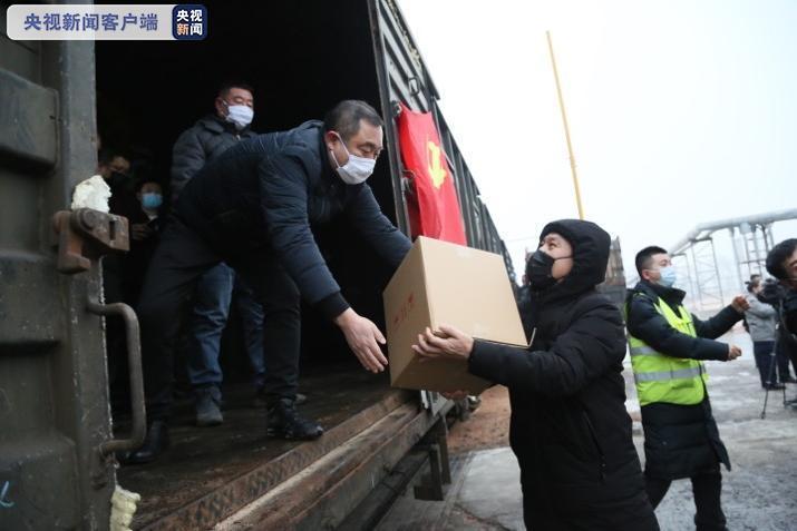 经沈铁运送4200吨！东北喊话湖北，缺大米，吱声！