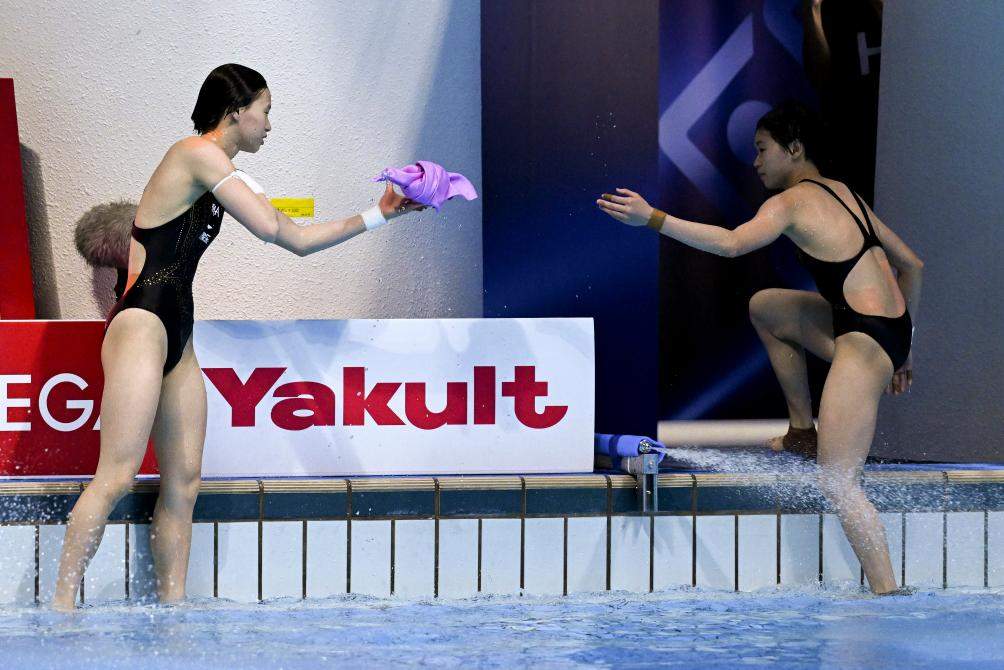 男子10米台杀出“黑马” 中国跳水队“差一点完美”12金收官世锦赛