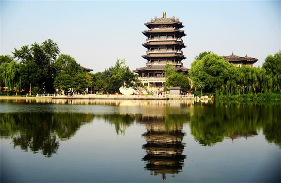 大明湖超然楼成功加入中国历史文化名楼协会