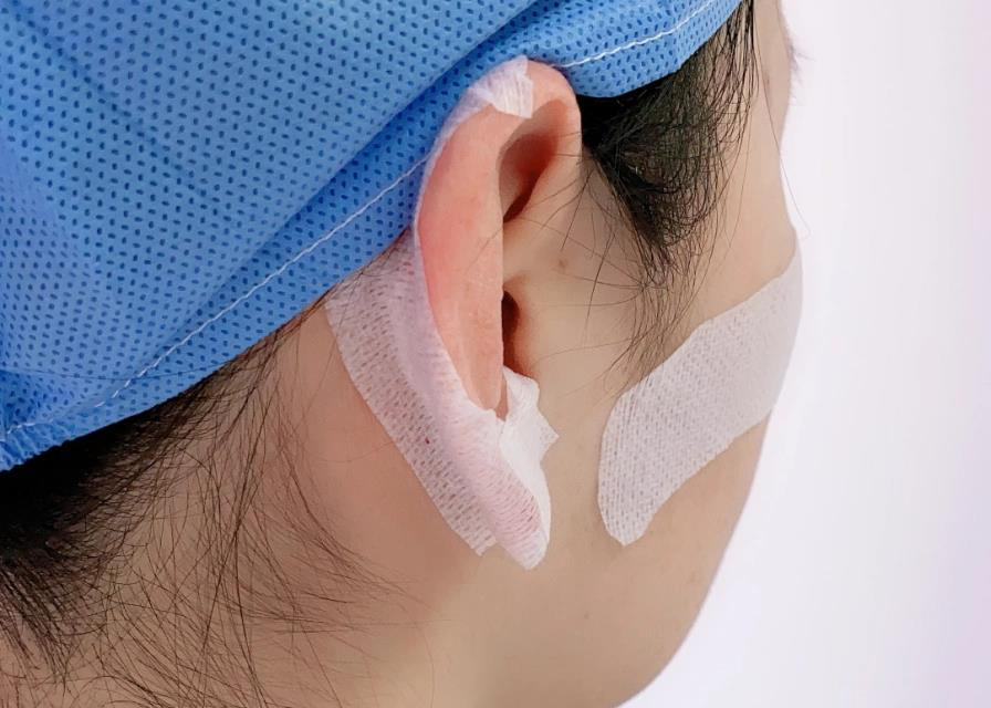 医护人员的彻底隔离有多难？这套保护面部的妙招请收好！