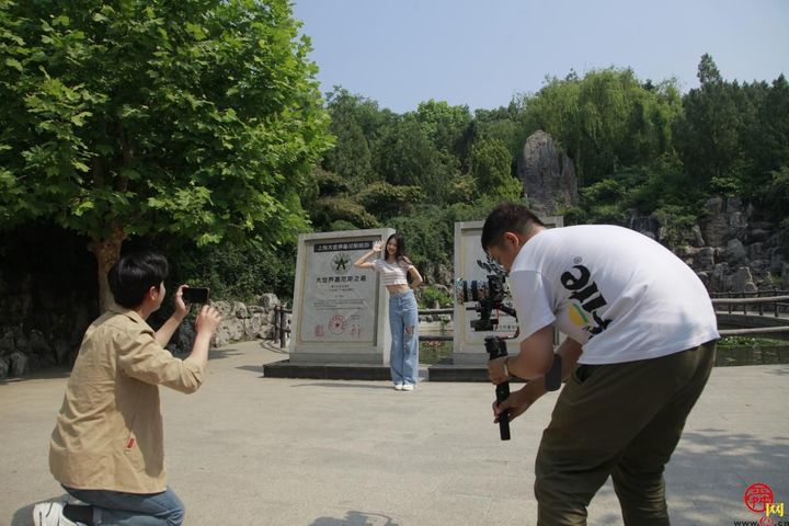 萤火虫水洞地下大峡谷旅游区荣获2021年好客山东网红打卡季“优秀文旅创作者基地”称号